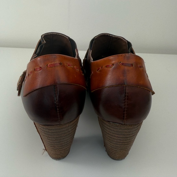 Spring Step Multicolor Heeled Boots - Picture 4 of 8